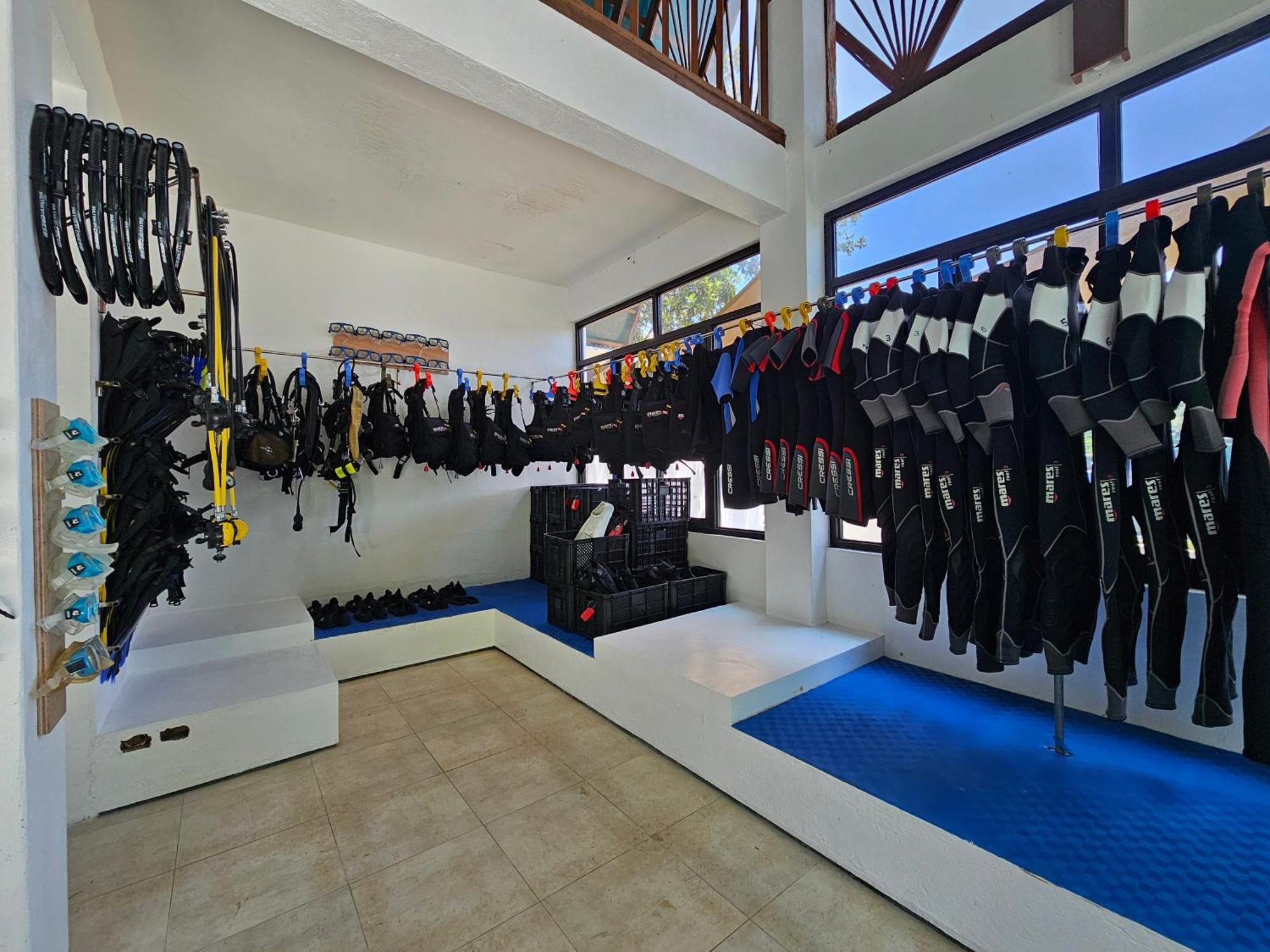 Casalay Boutique Villas & Dive Пуерто Галера Екстериор снимка